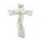 Crucifixo Branco de Pendurar em Resina 30x21 cm