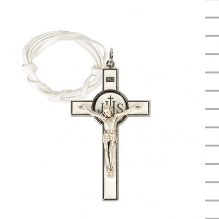 Fio com Crucifixo Metal Argentado e Branco Fio com Crucifixo Metal Argentado e Branco