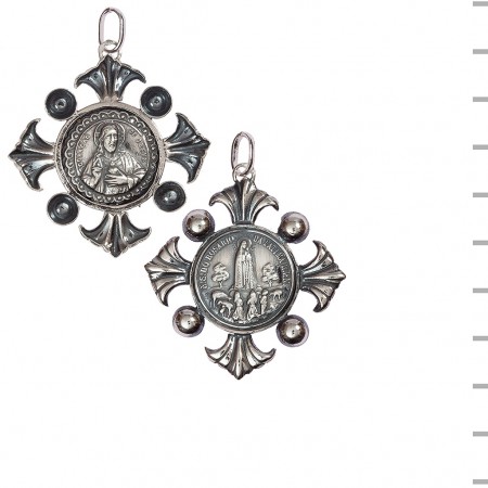 Medalha Prata Fátima Aparição 4 Bolas+ Flor 7,20gr Medalha Prata Fátima Aparição 4 Bolas+ Flor 7,20gr