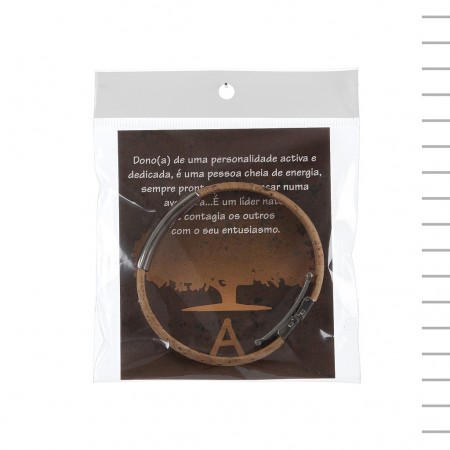 Pulseira Novo Modelo C/ Inicial em Cortiça Pulseira Novo Modelo C/ Inicial em Cortiça